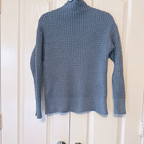 American Eagle Cable Knit Sweater Pullover Size XS Grayish - Picture 2 of 9